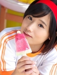 Japan teen Yuzuki Hashimoto does gym exercises and enjoys ice cream