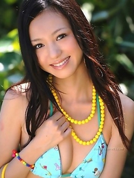 Big boobs of Aino Kishi will drive you mad and steal your calmness