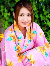 Delightful beauty Rio Hamasaki is really enjoying her body