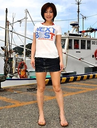 Hot Japanese lady Rika Shibuki