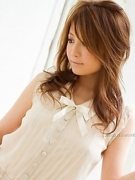 Some sweet nude shots of an outstanding Asian Airin