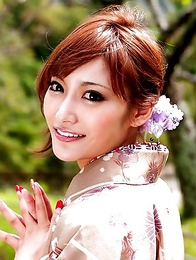 Kirara Asuka is getting rid of her clothes in a hot style