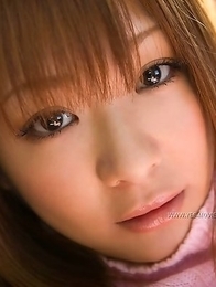 Dirty-minded girl Minori Hatsune reveals her naked silhouette