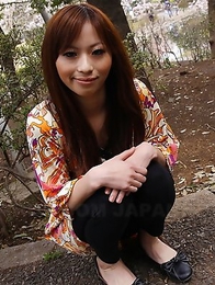 Hot Shiho Goto spreads her legs