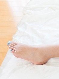 Kotomi Shinosaki gives a great assjob before getting her feet covered in cum