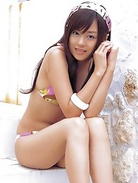 Jun Natsukawa Asian is such a seducer in different bath suits