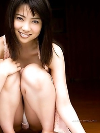 Refresh your excitement enjoying hot pics of Haruka Itoh