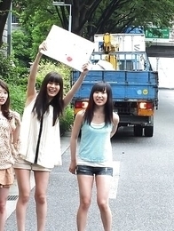 Yuuko Kohinata, Nozomi Koizumi and Shiori Ayase suck cock in a van