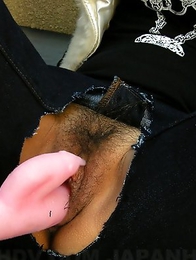 Emiri Seo gets drilled with sex toy