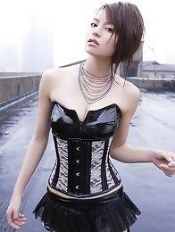 Yuriko Shiratori Asian has amazing curves and shows them a lot