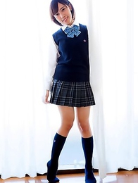 Busty Japan teen  Fujikawa Reina in schoolgirl uniform