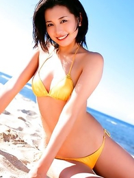 Mami Yamasaki perfect doll in colorful lingerie plays a lot